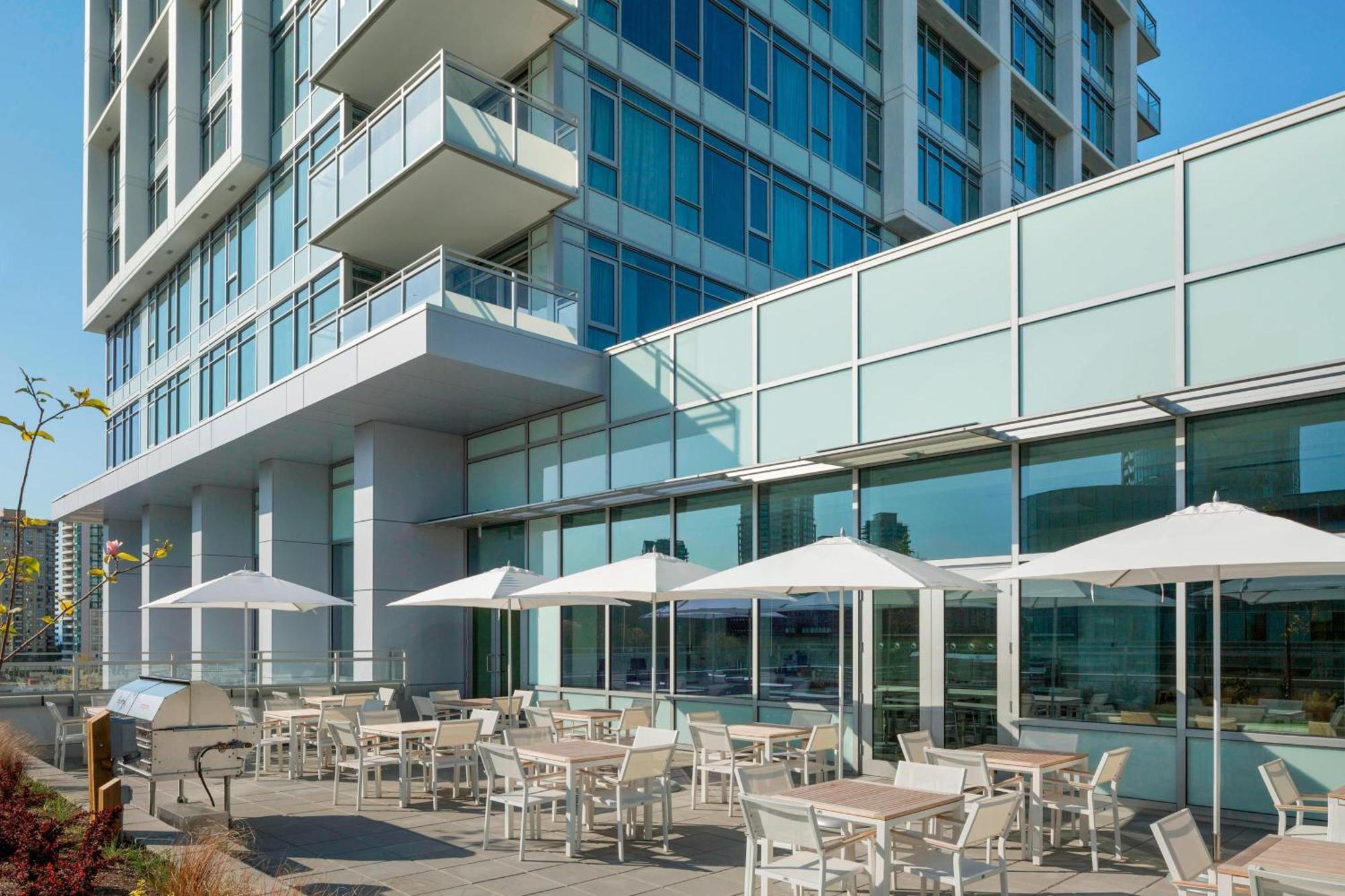 Element Vancouver Metrotown Burnaby Extérieur photo